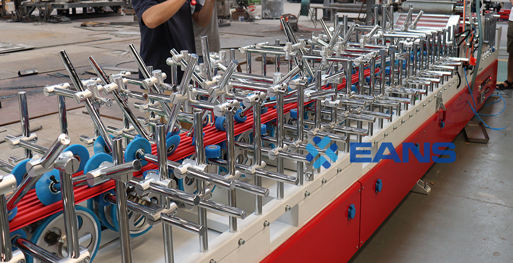 آلة تصفيح لوحة WPC