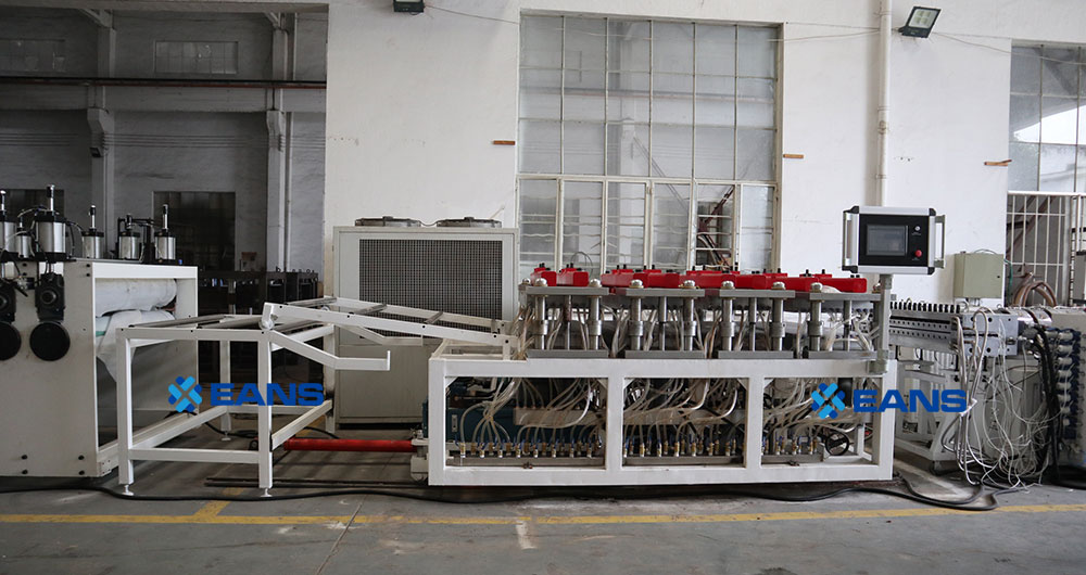 خط إنتاج ألواح الرغوة البلاستيكية