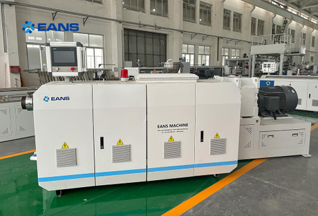 wpc door making machine.jpg