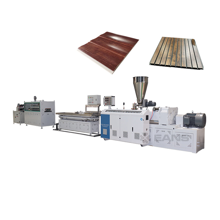 خط إنتاج ألواح الحوائط البلاستيكية 