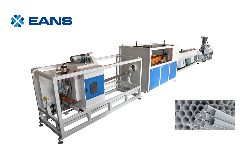 ماكينة تصنيع الأنابيب البلاستيكية