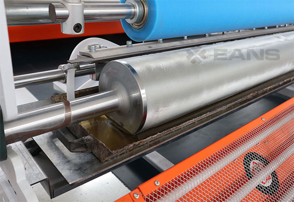 ماكينة تصفيح الأبواب wpc